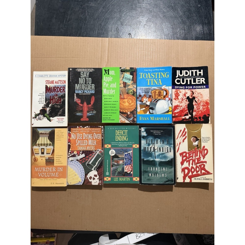 Lot of 10 random murder mystery novel paperback books, various authors‎ B26